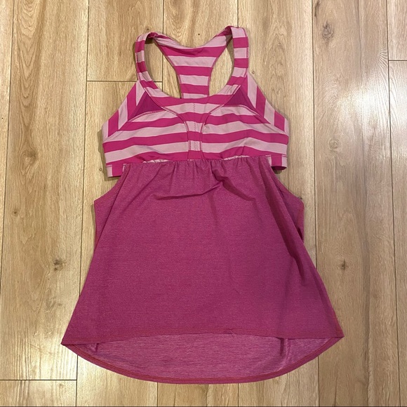 Lululemon 2 in Run Tank Top with Built in Bra Size Medium - Picture 8 of 10